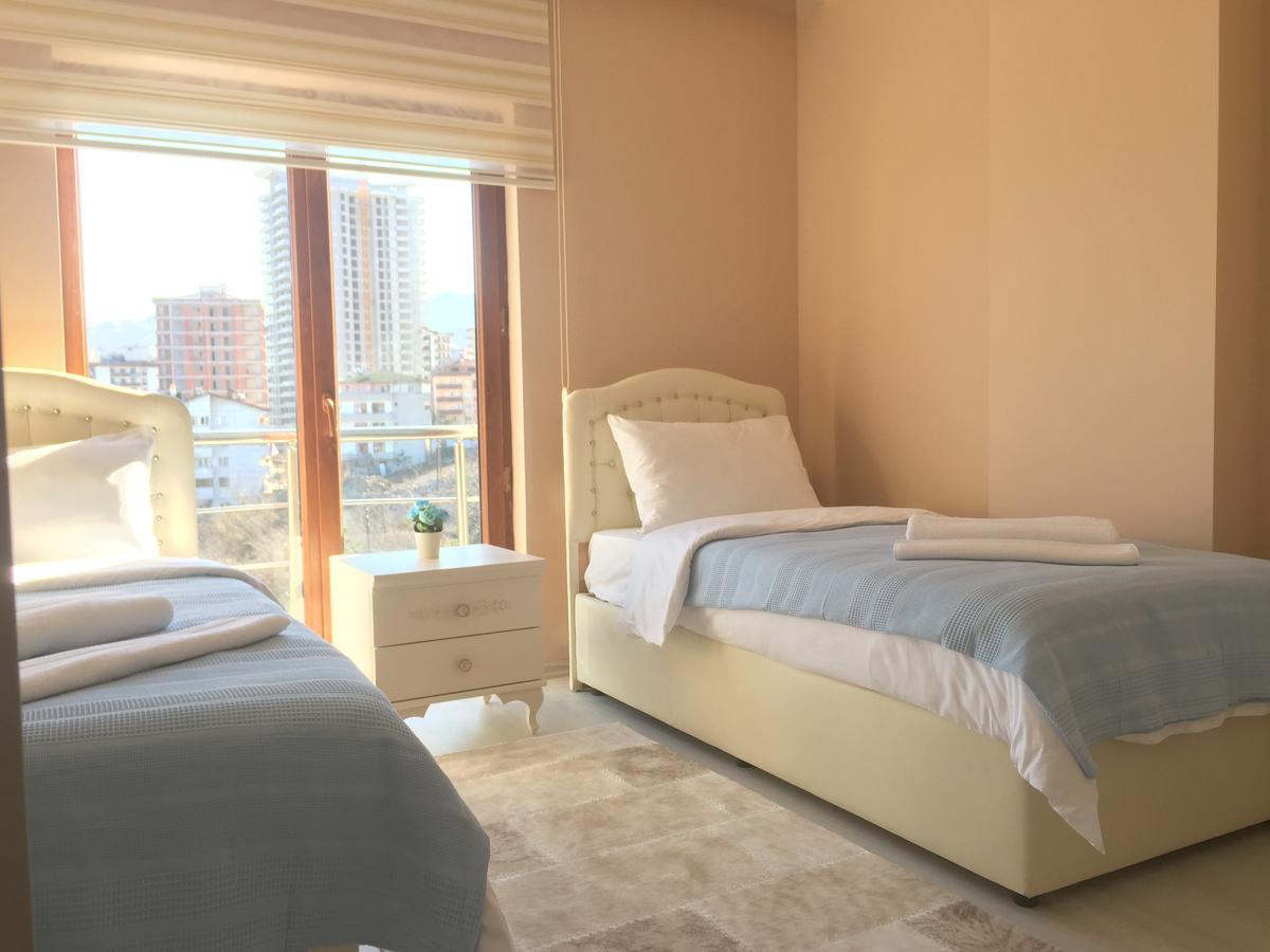 Defne Gold Aparthotel Trabzon Bagian luar foto